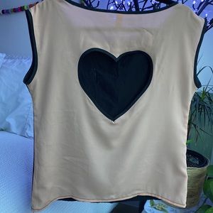 Black & Pink Blouse with Heart Cut Out, Fox Pin on the front. Size Medium. 🖤🎀